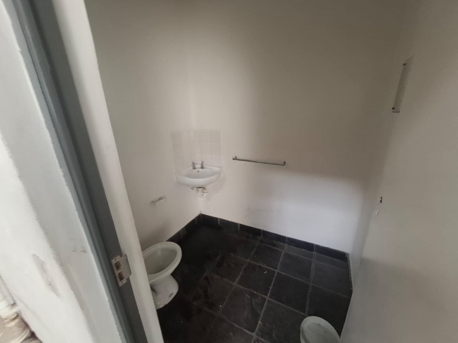 To Let Commercial Property for Rent in Stikland Industrial Western Cape